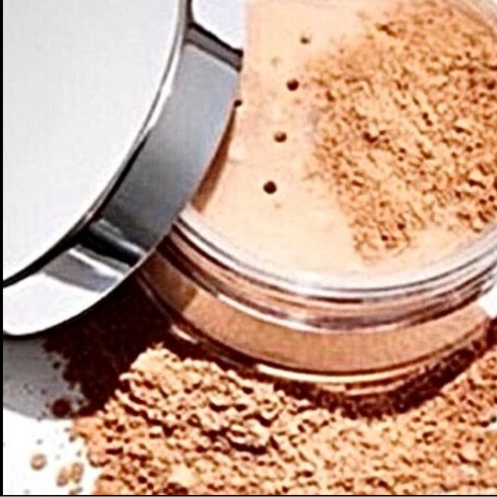 MARY KAY Dark Shades Sheer Blurring Matte Loose Mineral Powder BRONZE 3 & 5